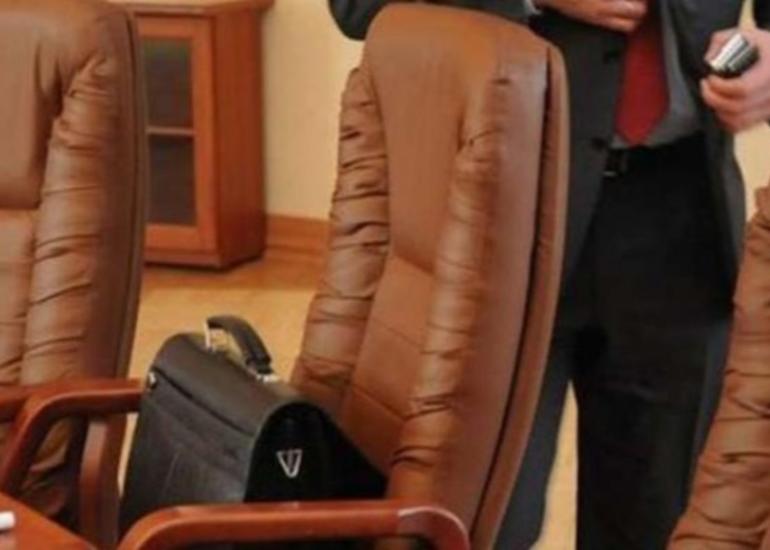 300 məktəbə yeni direktor təyin edilib