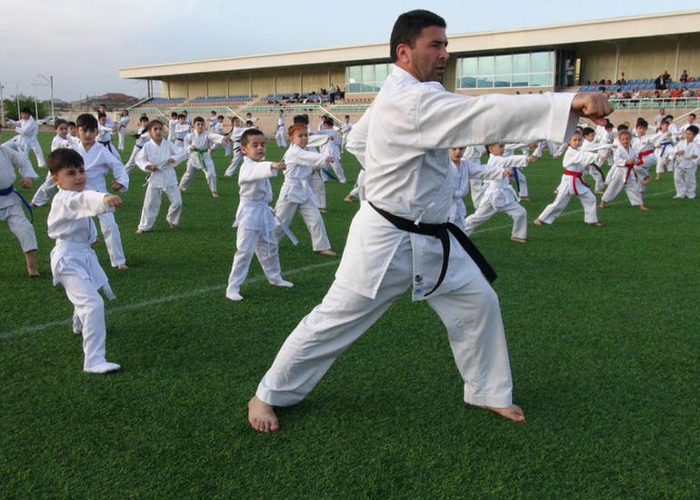 15 İyun Milli Qurtuluş gününə həsr olunmuş karate yarışı keçirilib