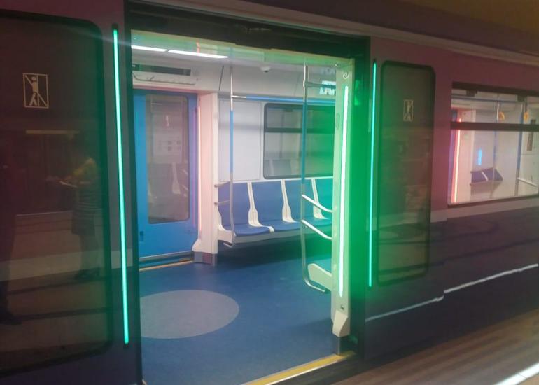 Bakı metrosuna yeni gətirilən qatarlar budur