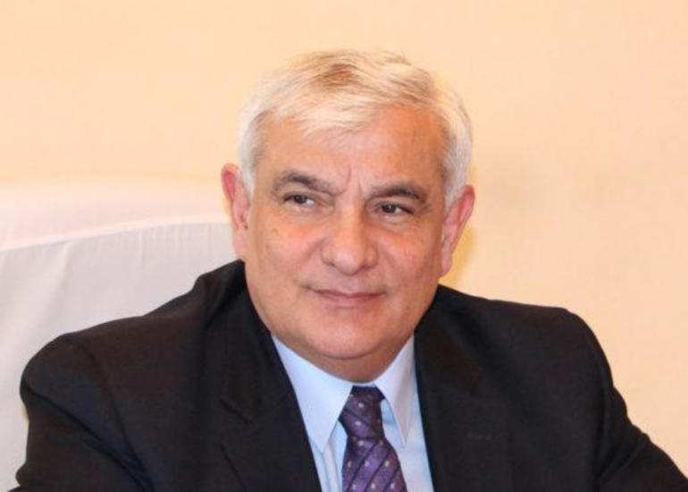 Kamal Abdullaya “Azərbaycan Xalq Cümhuriyyətinin 100 illiyi” yubiley medalı təqdim edilib