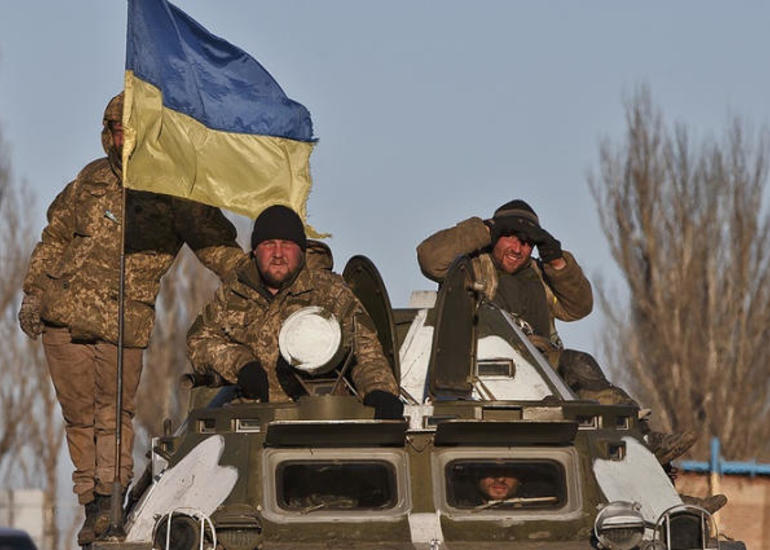 Ukrayna ordusu Xersona hücuma keçməyə çalışır