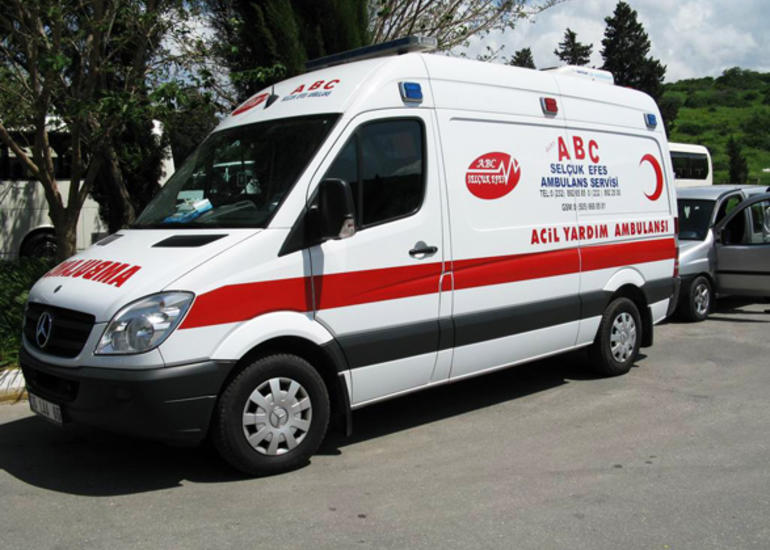 Türkiyədə avtobus yandı - 5 ölü