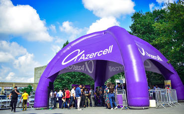 Azercell-in yay boyu davam edən “Rəqəmsal Dünya Bölgələrdə” layihəsi Gəncədə yekunlaşdı