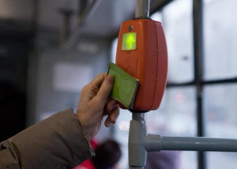 Gələn ildən Bakıda avtobusların mütləq əksəriyyəti kart sisteminə keçəcək