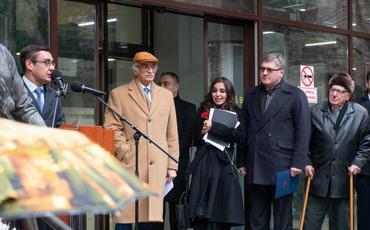 Heydər Əliyev Fondunun vitse-prezidenti Leyla Əliyeva Moskvada İmaməddin Nəsiminin heykəlinin açılışında iştirak edib