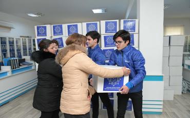 Heydər Əliyev Fondunun təşəbbüsü ilə aztəminatlı ailələrə bayram sovqatları verilir