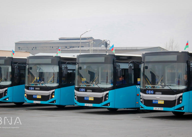 Bakıda 160 saylı marşruta yeni avtobuslar verildi