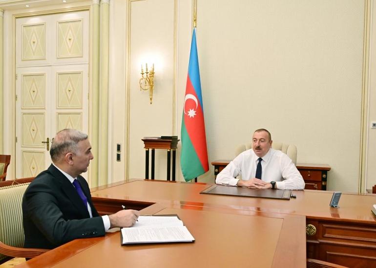 Prezident İlham Əliyev Vüqar Əhmədovu “Azərişıq” ASC-nin sədri vəzifəsinə təyin olunması ilə əlaqədar qəbul edib