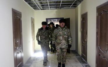 Zakir Həsənov tikintisi yekunlaşmaq üzrə olan hərbi obyektlərə baxış keçirib