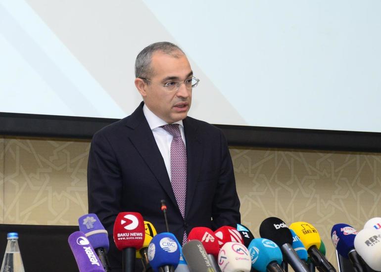 Mikayıl Cabbarov: Azərbaycanda yoxsulluq səviyyəsi dəfələrlə azalıb