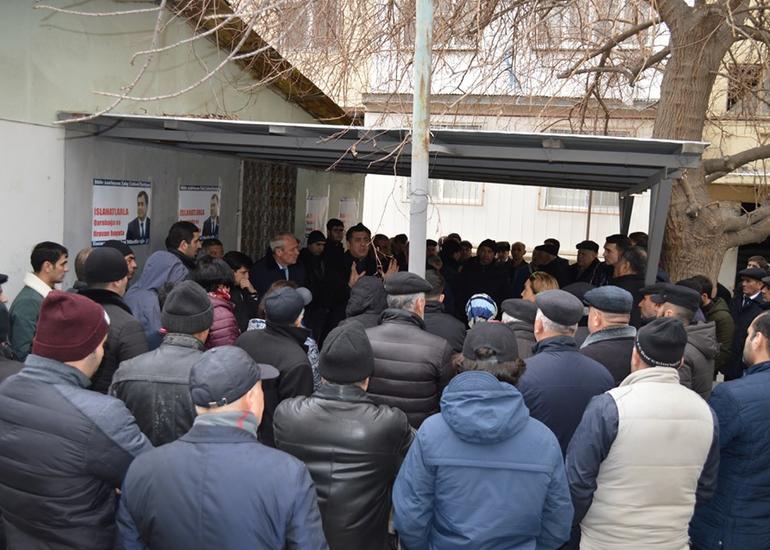 Qüdrət Həsənquliyev seçicilərlə növbəti məhəllə görüşünü keçirib