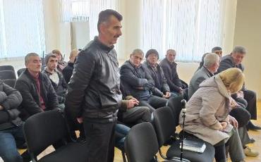 Azər Kərimli seçiciləri ilə bir arada