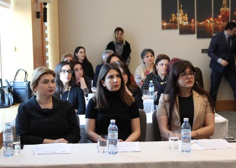 Ombudsman Aparatının əməkdaşları gender bərabərliyi mövzusunda keçirilmiş təlim kursunda iştirak ediblər