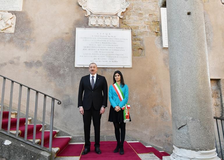 Prezident İlham Əliyev Roma şəhərinin meri ilə görüşüb