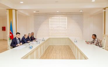Energetika naziri Salyanda vətəndaşları qəbul edib