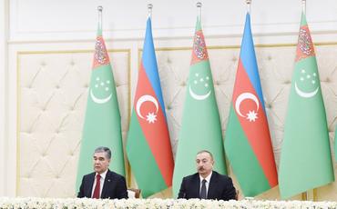 Azərbaycan və Türkmənistan prezidentləri mətbuata bəyanatlarla çıxış ediblər
