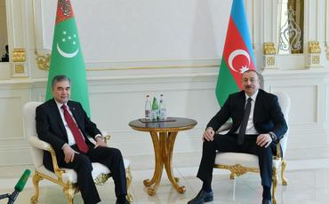 Prezident İlham Əliyevin Prezident Qurbanqulu Berdiməhəmmədov ilə təkbətək görüşü olub