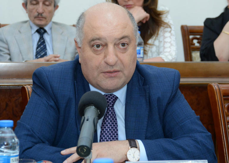 Komitə sədri: Qarşıda duran əsas vəzifələrdən biri əhalinin sosial rifahını qorumaqdır