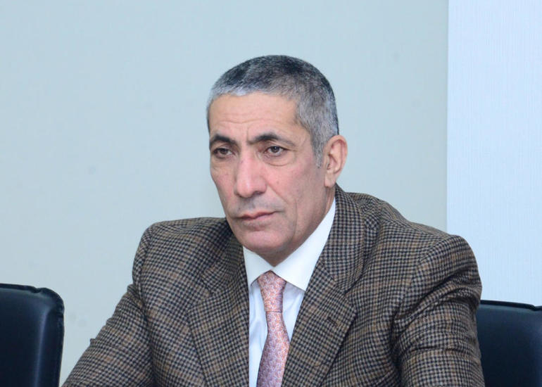 Siyavuş Novruzov: Biz üç virusa qarşı mübarizə aparırıq