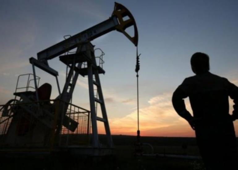 KİV: "OPEC+" ölkələri neft hasilatını üç aylıq azalda bilər