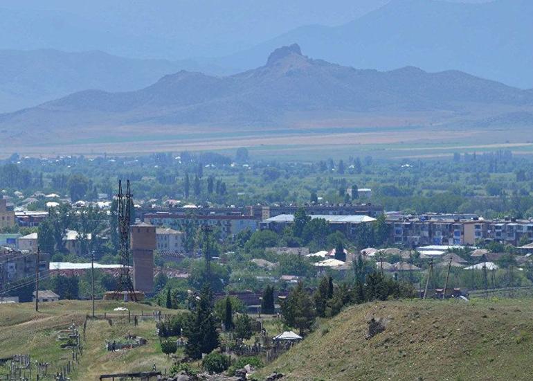 Gürcüstan Azərbaycanlılarının İnteqrasiya Mərkəzi Marneulidə aztəminatlı ailələrə yardım edir