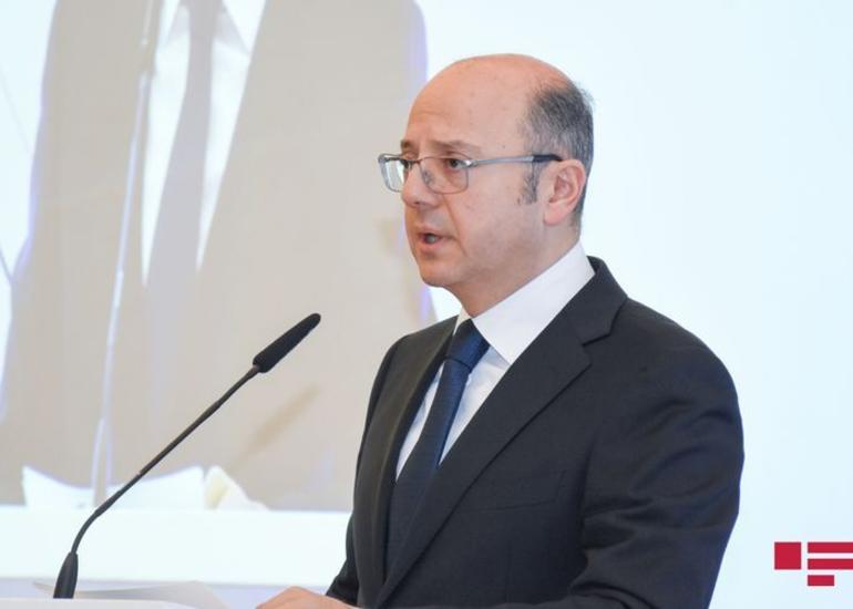 Nazir: "Bu il dünyada neftə gündəlik tələbat 10,3 mln. barel azala bilər"