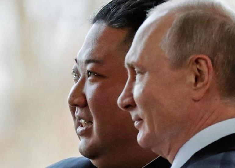 Putinin Kim Çen Inı təltif etdiyi medal Şimali Koreya XİN başçısına təqdim olunub