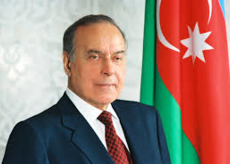 Ulu öndər və Gəncə