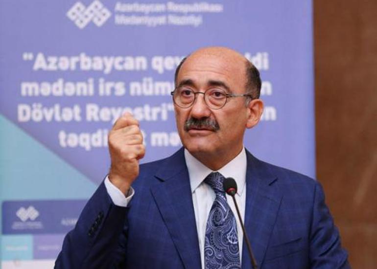 Bütün dağıdılanların içində, böyründə-başında Əbülfəz Qarayevin dəsti-xəttini hökmən görəcəksiniz"