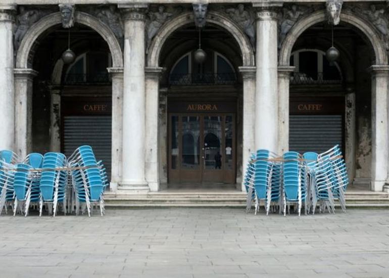 İtaliyada restoranlar, bərbərxana və gözəllik salonları mayın 18-dən açılacaq