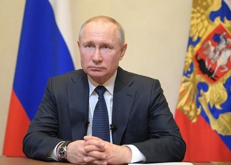 Putin Rusiya vətəndaşlarını Konstitusiya düzəlişlərinə səs verməyə çağırıb