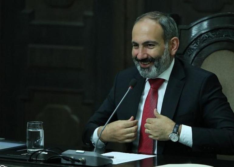 Nikol əmr verdi, polis sakini bu cür döydü