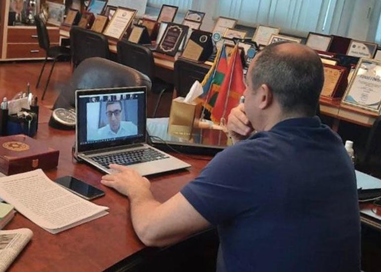 Milli Məclisin Gənclər və idman komitəsi gənclərlə onlayn konfrans keçirib