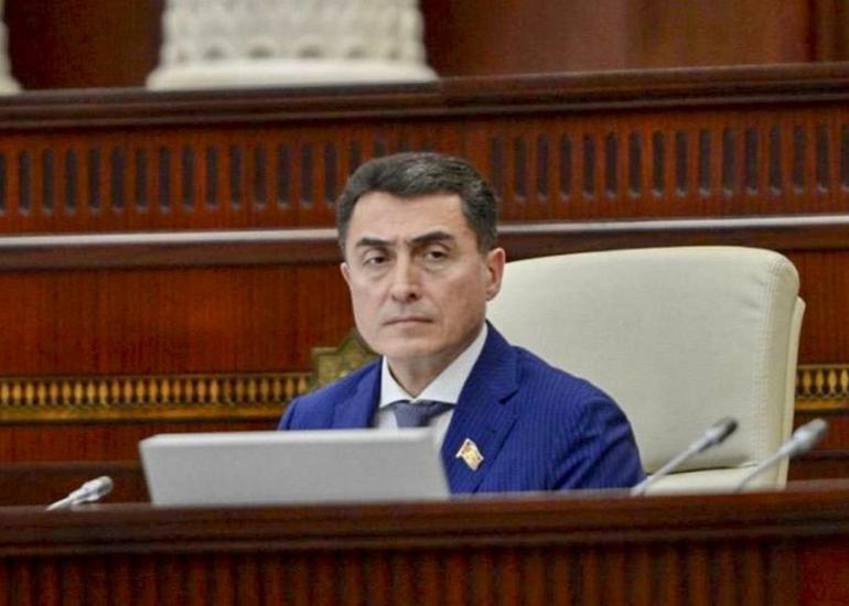 Əli Hüseynli: “İcra məmurlarının əməkhaqqı çox azdır”
