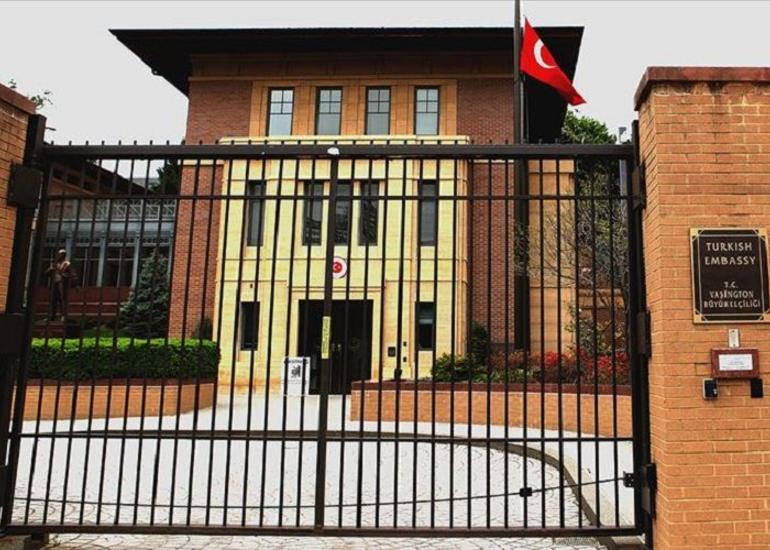 Türkiyə XİN Vaşinqtonda Atatürkün heykəlinin təhqir olunması ilə bağlı araşdırmaya başlayıb