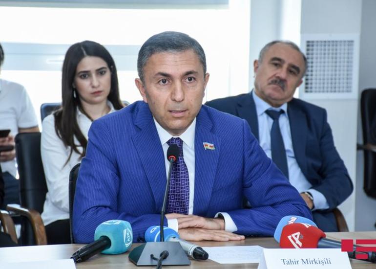 MM Komitə sədri: “Dövlət büdcəsində tələbə kreditləri, tələbə xərcləri ilə bağlı məsələlərə baxıla bilər”