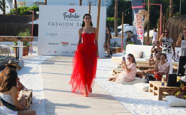 Azərbaycanlı modelyerin kolleksiyası moda həvəskarların təqdim olunub