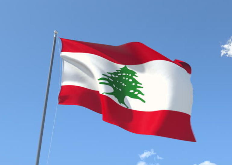 Livan hökuməti tam tərkibdə istefa verib
