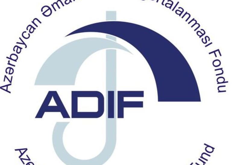 Bağlanan banklarda bloklanmış əmanətlərin qaytarılmasına başlanılıb
