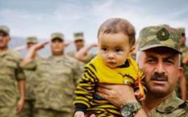 Şəhid övladları "Əsgərə salam" layihəsində