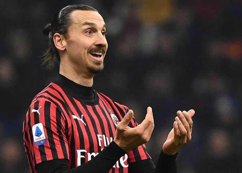 Zlatan İbrahimoviç "Milan"la yeni müqavilə bağlayacaq