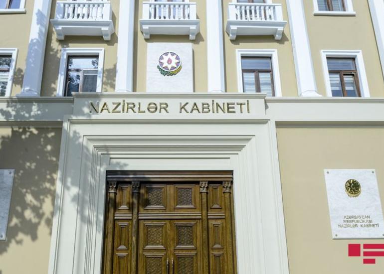 Valideynlərini itirmiş şəxslər peşə təhsili müəssisələrində təhsil aldıqları müddətdə müavinət alacaqlar