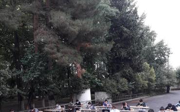 Ağsuda şagirdlər açıq havada imtahan veriblər - FOTO