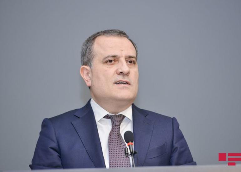 Ceyhun Bayramov Rusiya Federasiya Şurasının sədr müavini İlyas Umaxanovla görüşüb