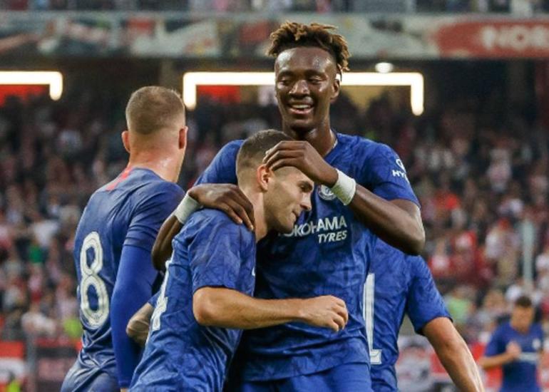 “Çelsi”nin futbolçuları koronavirusa yoluxub