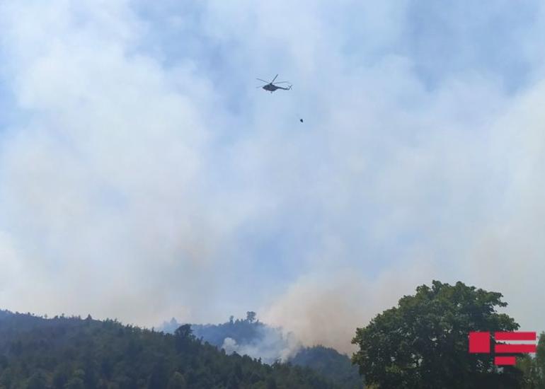 Xızıda dağlıq ərazidə yanğın başlayıb, yanğının söndürülməsinə iki helikopter cəlb olunub
