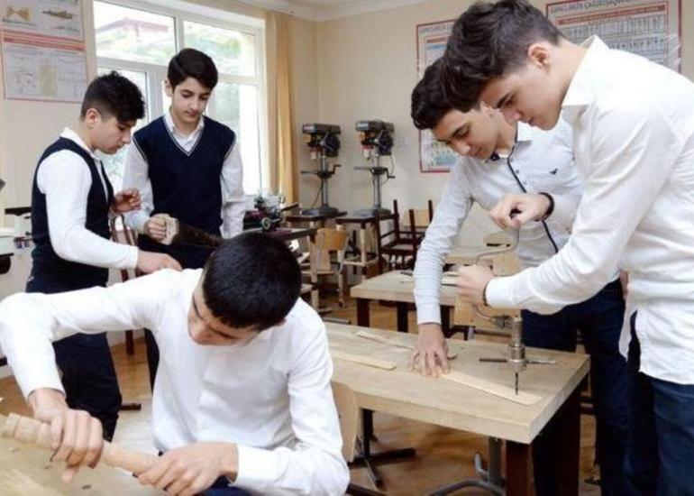 Azərbaycanda peşə təhsili müəssisələrdə dərslərin başlama tarixi açıqlanıb
