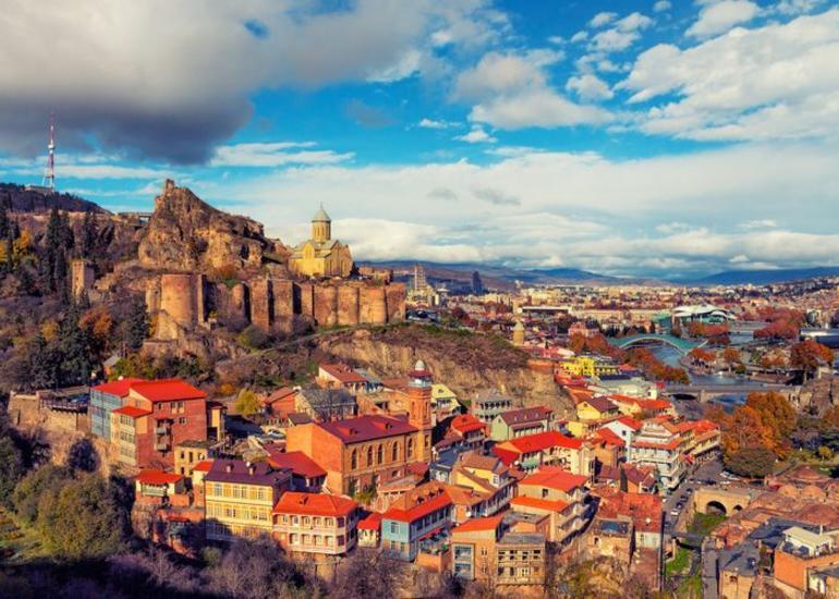 Gürcüstanda kafe və restoranlarla bağlı qaydalar yumşaldılır