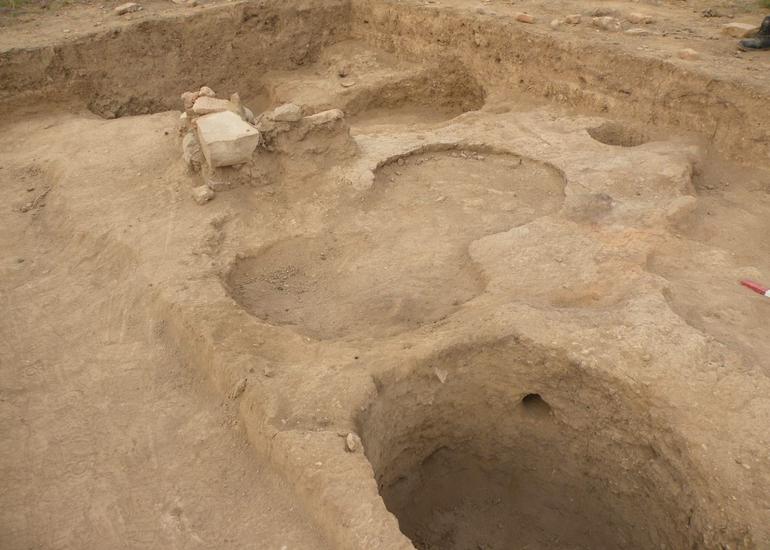 Naftalanda qədim yaşayış məskəni aşkarlanıb