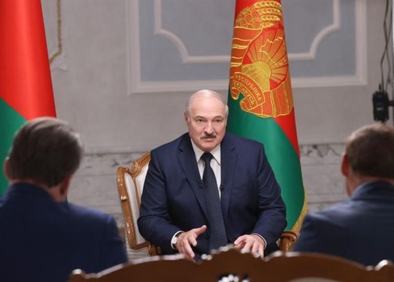 Lukaşenko erkən Prezident seçkilərinin keçiriləcəyini istisna etməyib